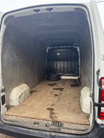 Renault Master L2H2 (Mediu și Înalt) – An 2016 – Stare Foarte Bună - 7