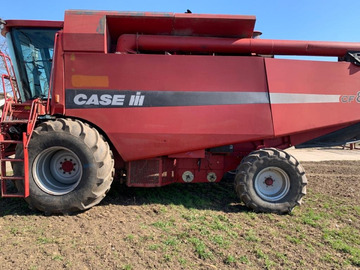 Combină Case CF80 - 3