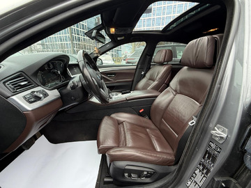 BMW 528i Xdrive - 8