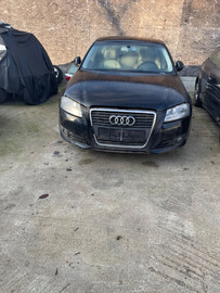 Dezmembrez Audi A3 8p 2011 motor 2.0tfsi