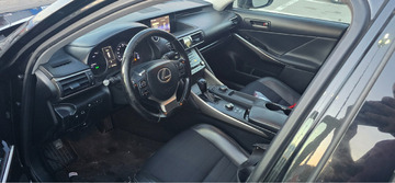 Vand Lexus Is300H 2018 - 6