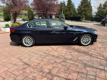 BMW 540iX Luxury - 8