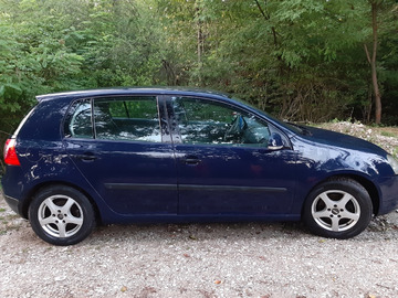 Dezmembrez golf V, 1.4 Benzină Fsi, fără motor - 7